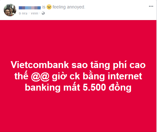 khách hàng phàn nàn vì Vietcombank thu phí 