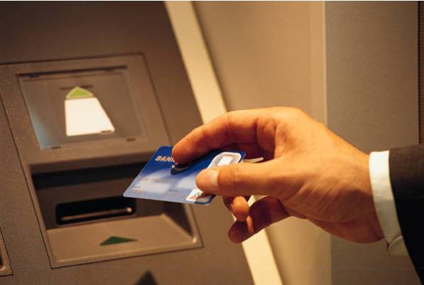 Hướng dẫn cách chuyển khoản qua ATM chi tiết nhất 