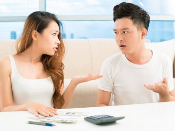 Sai lầm về quản lý tiền bạc mà vợ chồng mới cưới dễ mắc phải