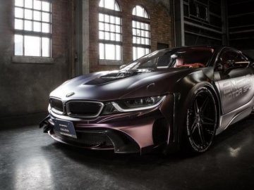 BMW i8 Dark Knight Edition trình làng Nhật Bản, đen tối và hút hồn