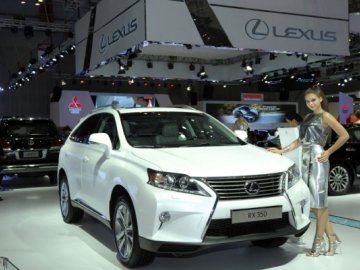 Vì sao khách hàng &quot;thờ ơ&quot; với ô tô Lexus?