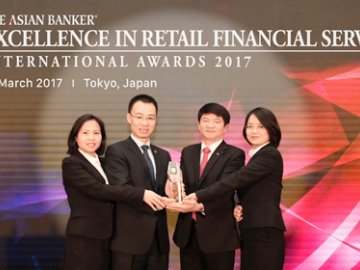 BIDV nhận giải ngân hàng bán lẻ tốt nhất Việt Nam 2017