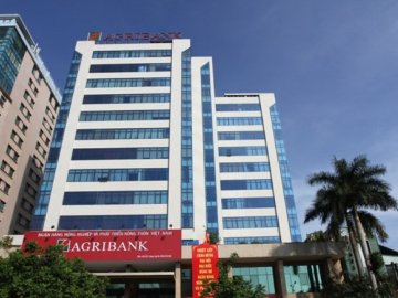 Agribank lọt Top 10 ngân hàng uy tín năm 2017