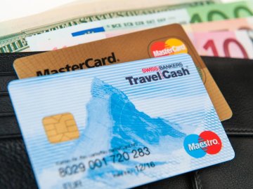 Thẻ tín dụng - Vật bất ly thân cho những tín đồ thích du lịch