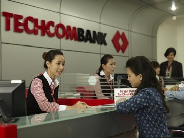 Techcombank chào bán 500 triệu cổ phiếu tăng vốn điều lệ