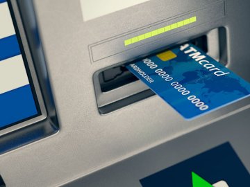 [Infographic] Người dùng thẻ ATM ở Việt Nam đang phải chịu những loại phí nào?