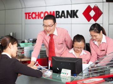 Techcombank - 25 năm gắn kết yêu thương trao ngàn quà tặng