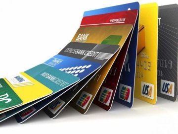 Làm thẻ tín dụng bao lâu thì có? Các loại phí khi làm thẻ tín dụng