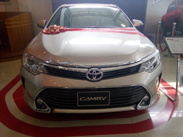 Ước tính chi phí vay mua xe Toyota Camry 2.5G trả góp (Năm 2019)