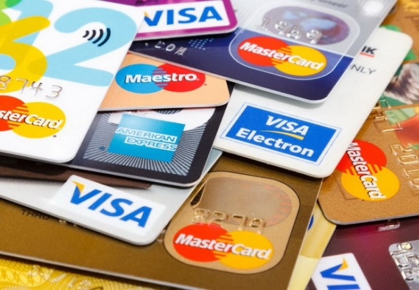 Những loại thẻ tín dụng hạn mức cao cho người lương 10 triệu