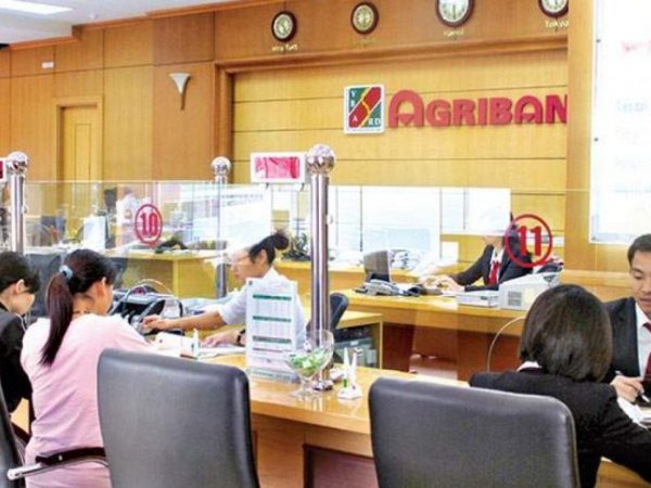 Thủ tục rút tiền tại ngân hàng Agribank như thế nào?