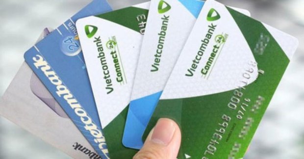 Làm thẻ visa Agribank mất phí bao nhiêu?